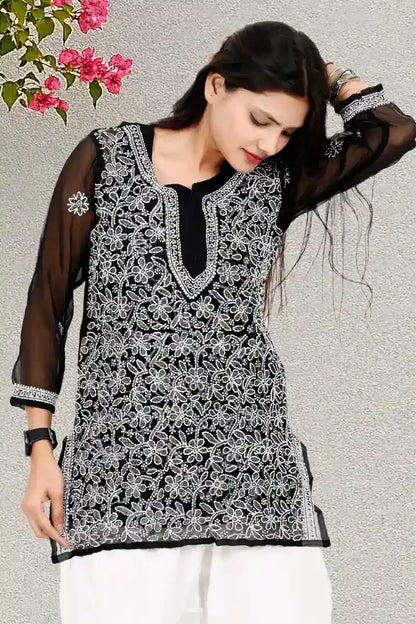 Dniza Chikankari short Kurti