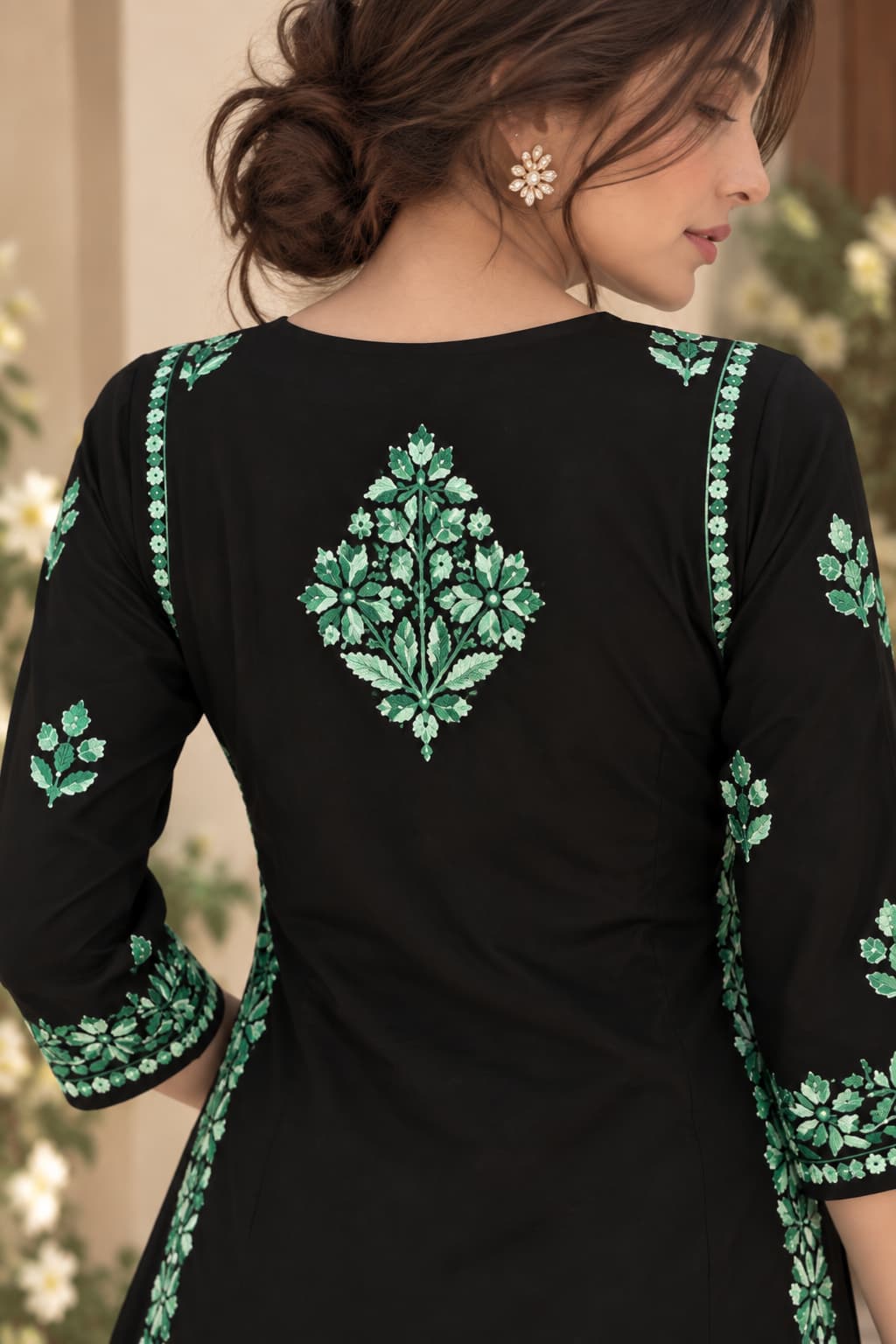 Emerald Green Rayon Floral Embroidered Kurta Pant Set for Women