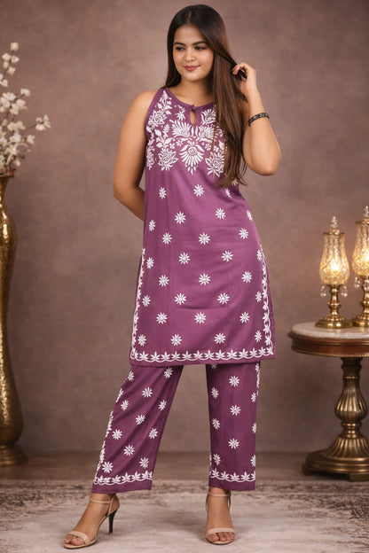 new sleevless chikankari coord set